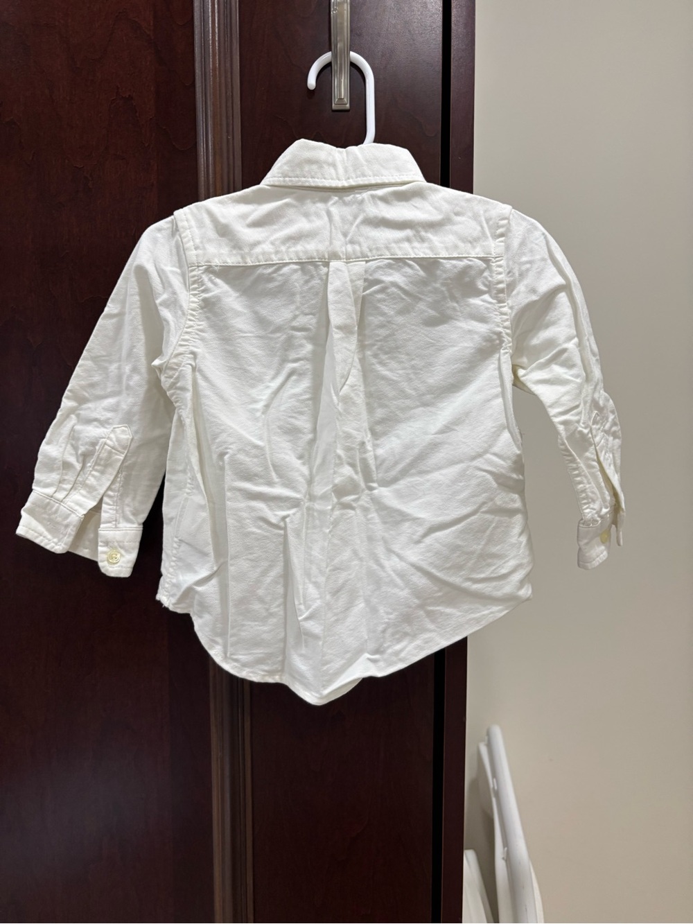 Ralph Lauren White Long-Sleeve Button-Down Shirt for Kids - Picture 3 of 6